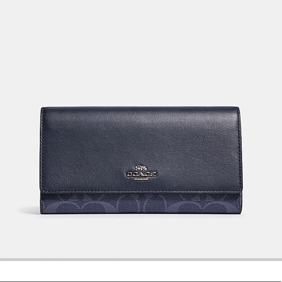 Coach Handbags - NWT COACH Trifold Wallet